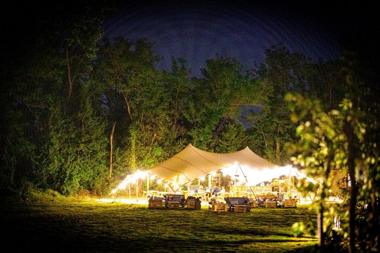 Mas De Capelou Bed & Breakfast *